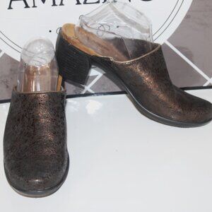LADIES ROMIKA MULES - SIZE 10-10 1/2 (41) BRONZE